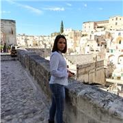 Laureata magistrale in lingue moderne